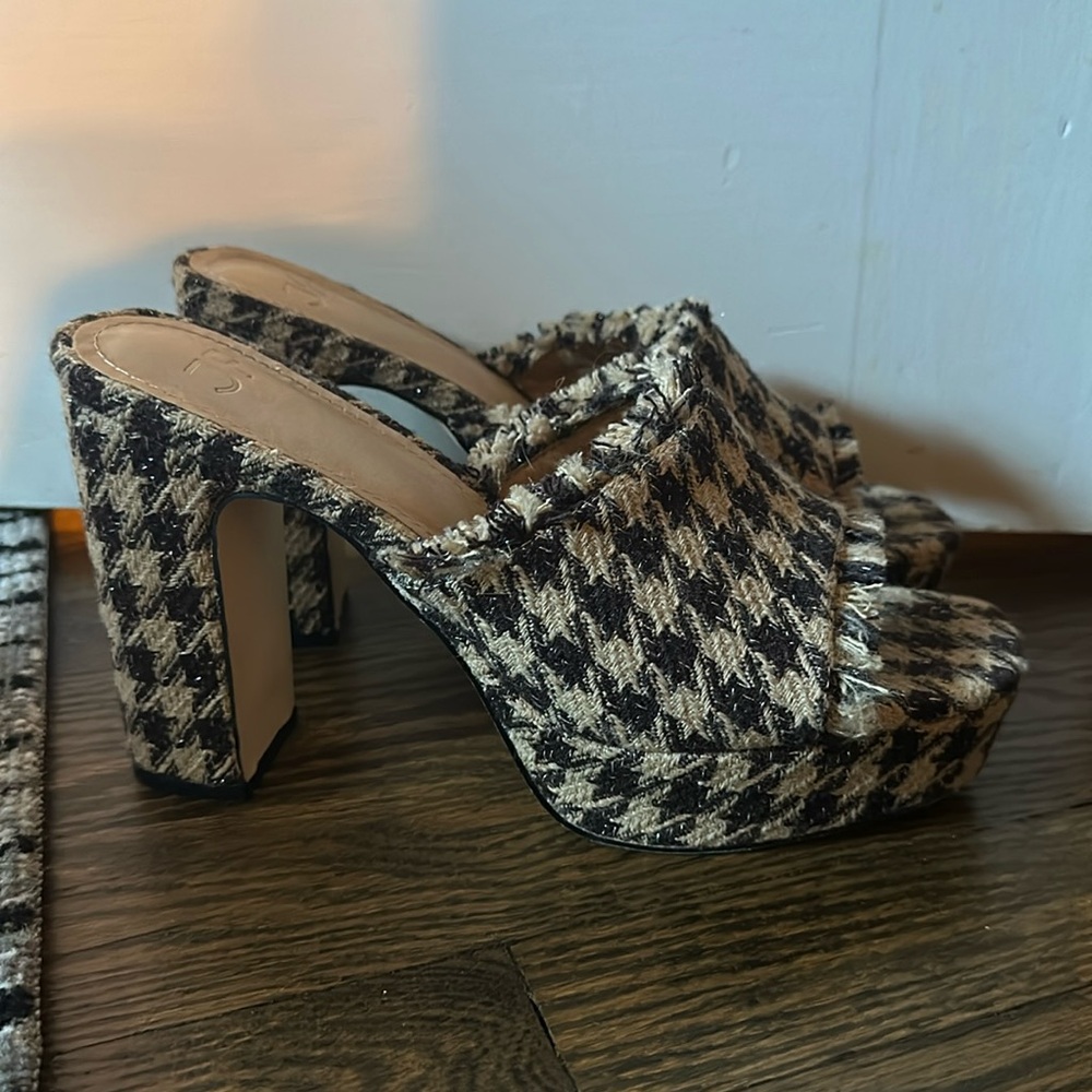 Just Fab Heather Throwback Houndstooth Platform Sandal Size 10